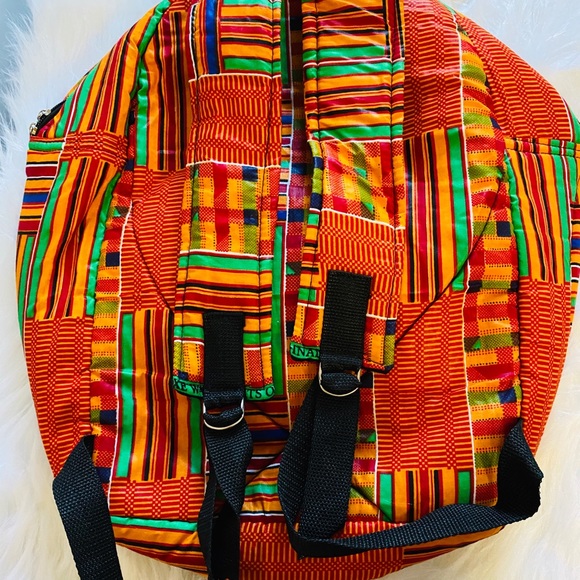 Backpack 🎒 - Picture 2 of 4